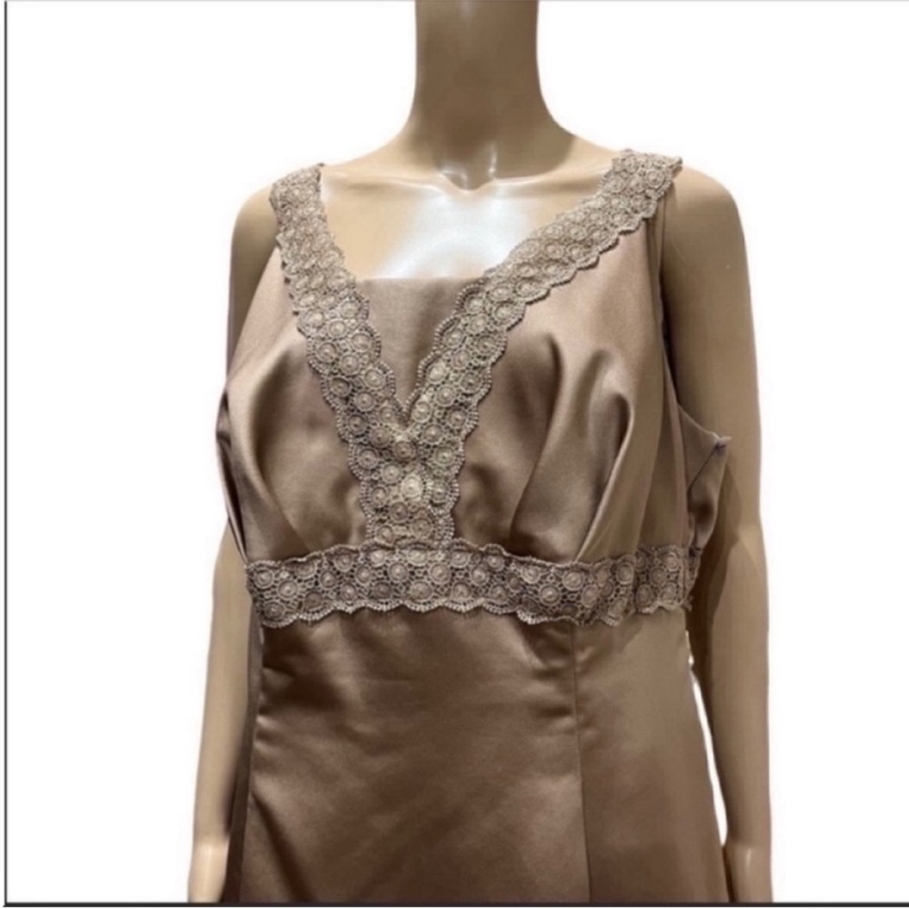 David’s Bridal Formal Gown size 20